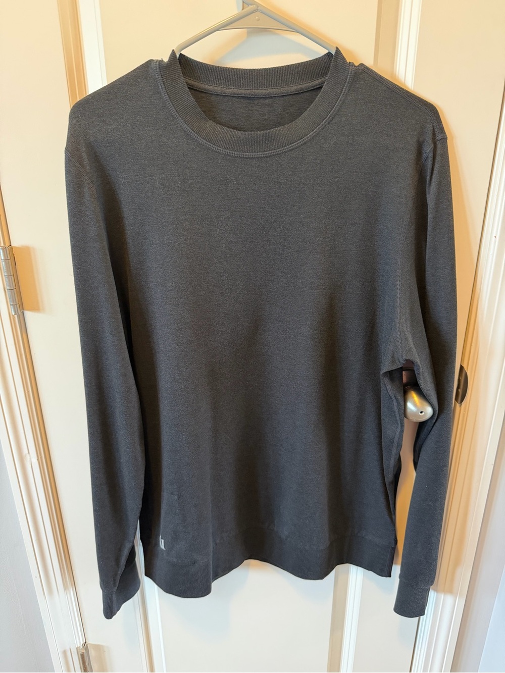 Vuori Charcoal Crewneck Long-Sleeve Shirt